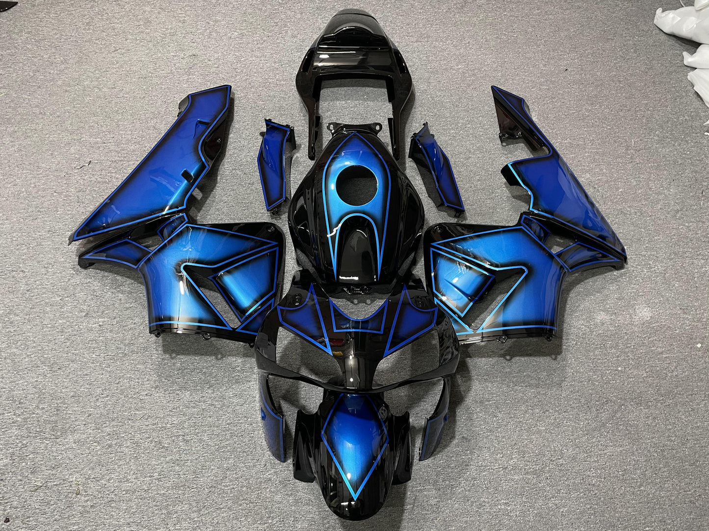 HONDA CBR600RR FAIRING KIT 03 - 04