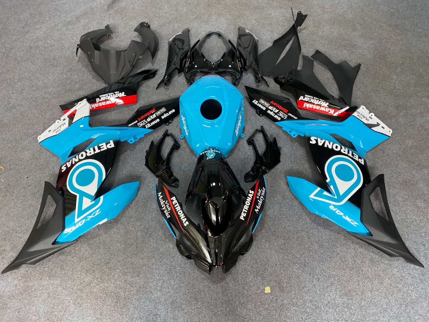 KAWASAKI NINJA 400 FAIRING KIT 18 - 24