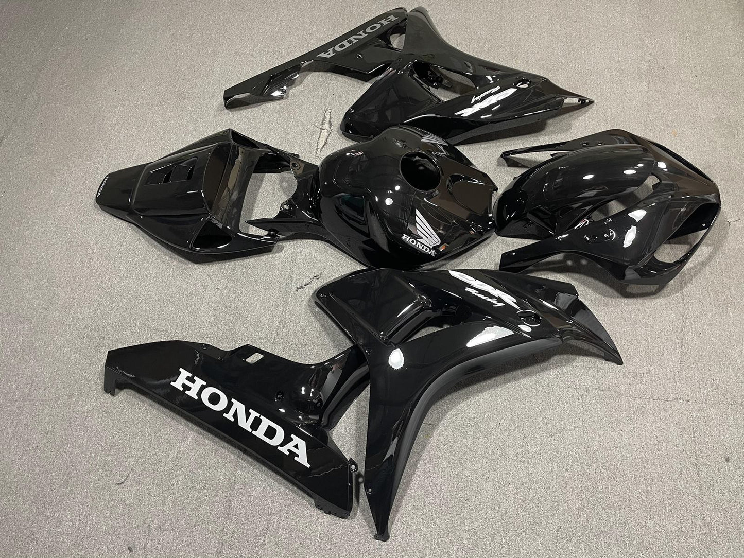 HONDA CBR1000RR 06-07 Fairing Kit - Gloss Black & Grey