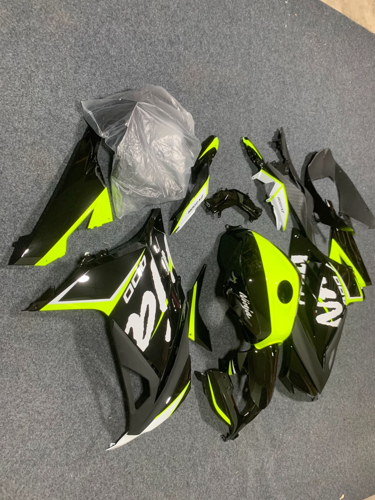 Kawasaki Ninja 300 13-19 Fairing Kit - Fluoro Yellow & Black