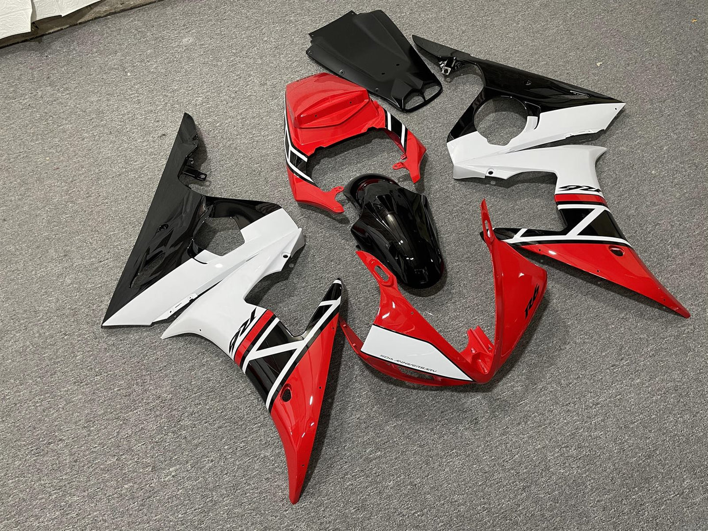 YAMAHA YZF R6 03-04 Fairing Kit - Red White & Black Race