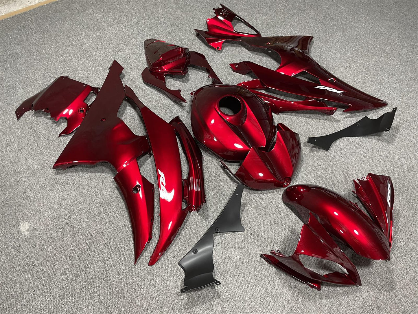 YAMAHA YZF R6 08-16 Fairing Kit - Candy Red & Black