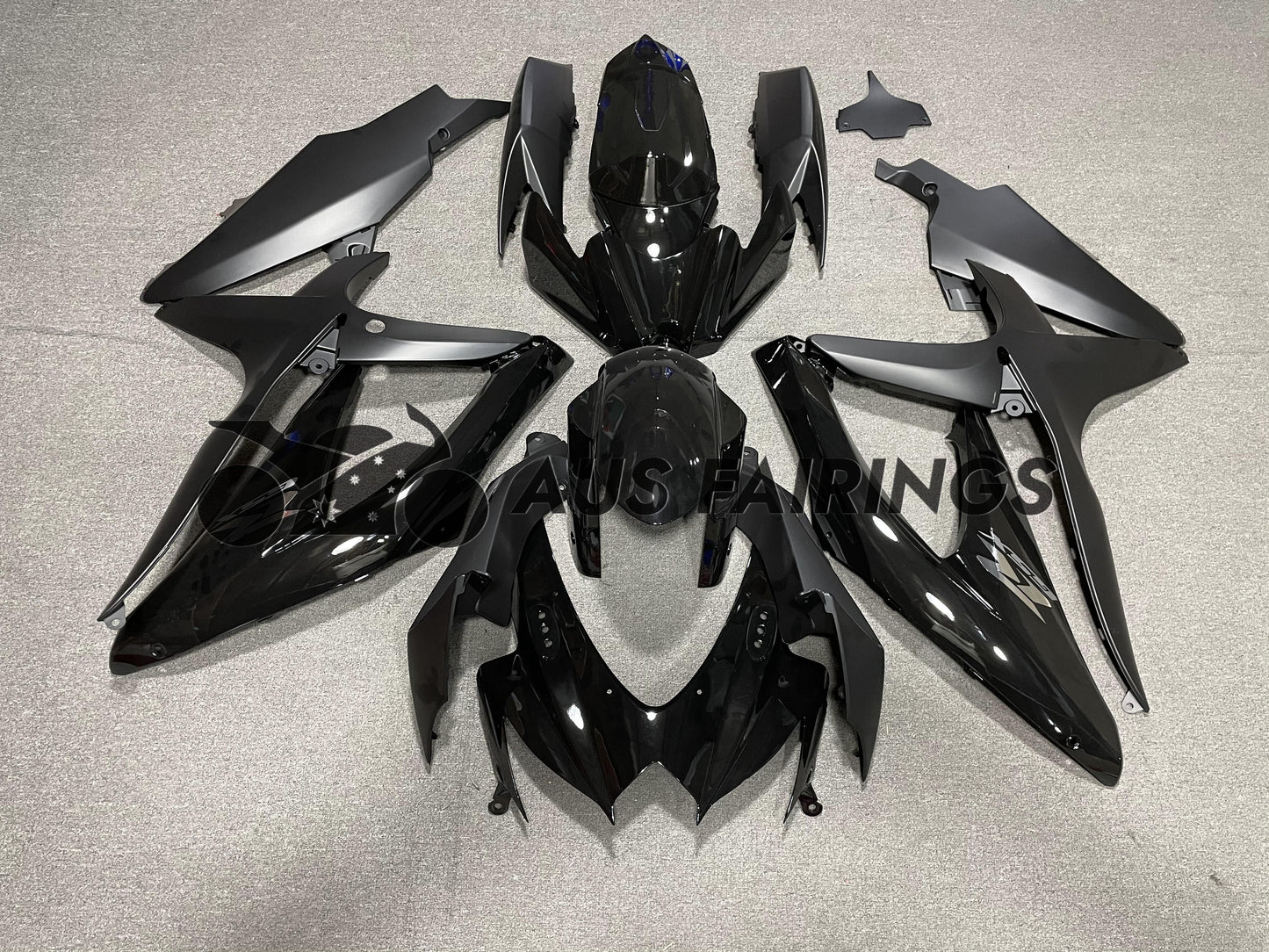 Suzuki GSXR 600 - 750 Fairing Kit 11 - 25
