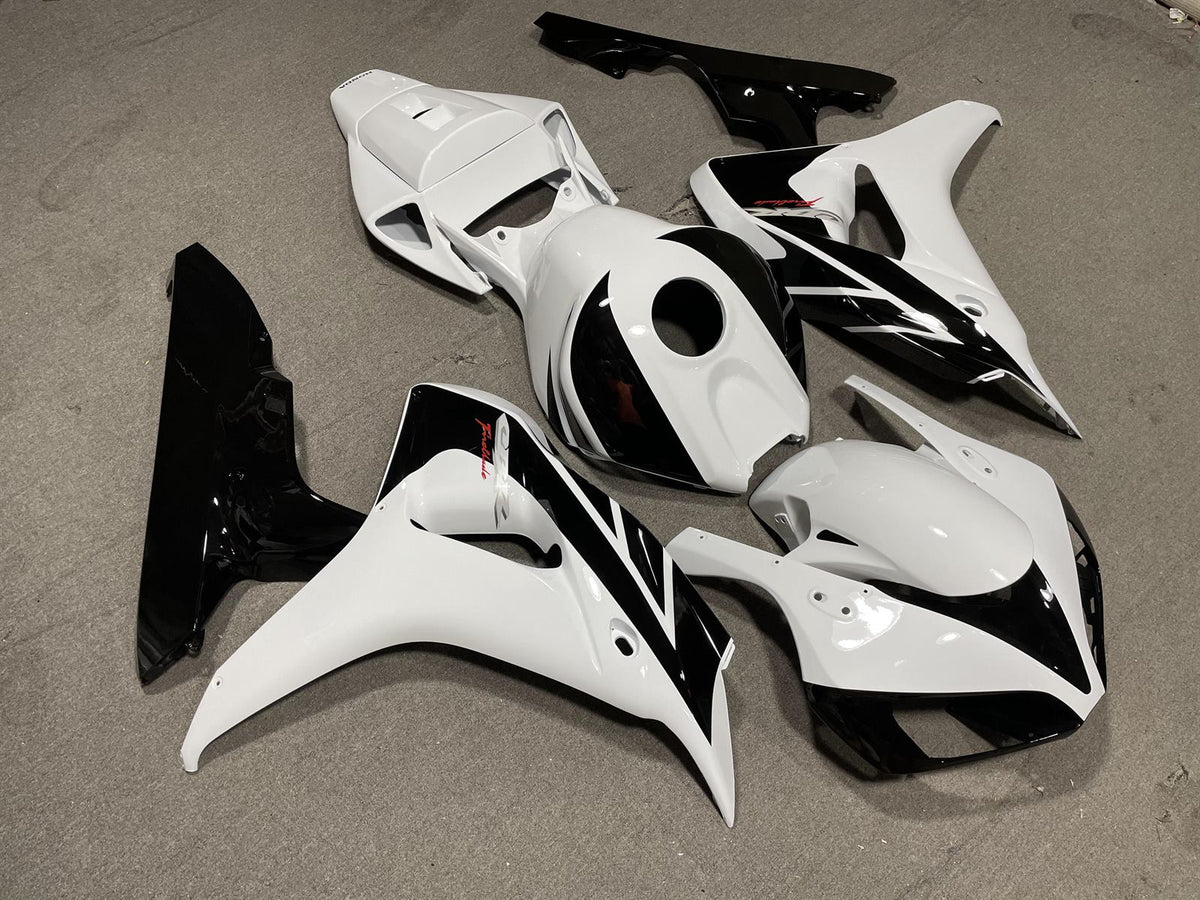 HONDA CBR1000RR 06-07 Fairing Kit - White & Black