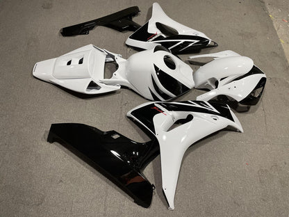 HONDA CBR1000RR 06-07 Fairing Kit - White & Black