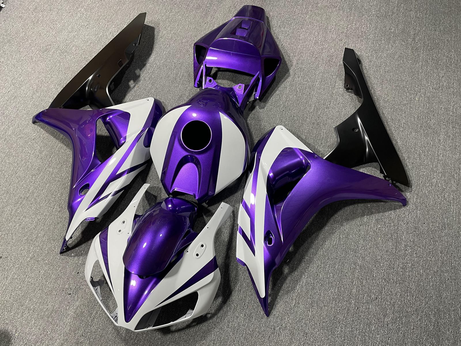 HONDA CBR1000RR 06-07 Fairing Kit - Purple & White