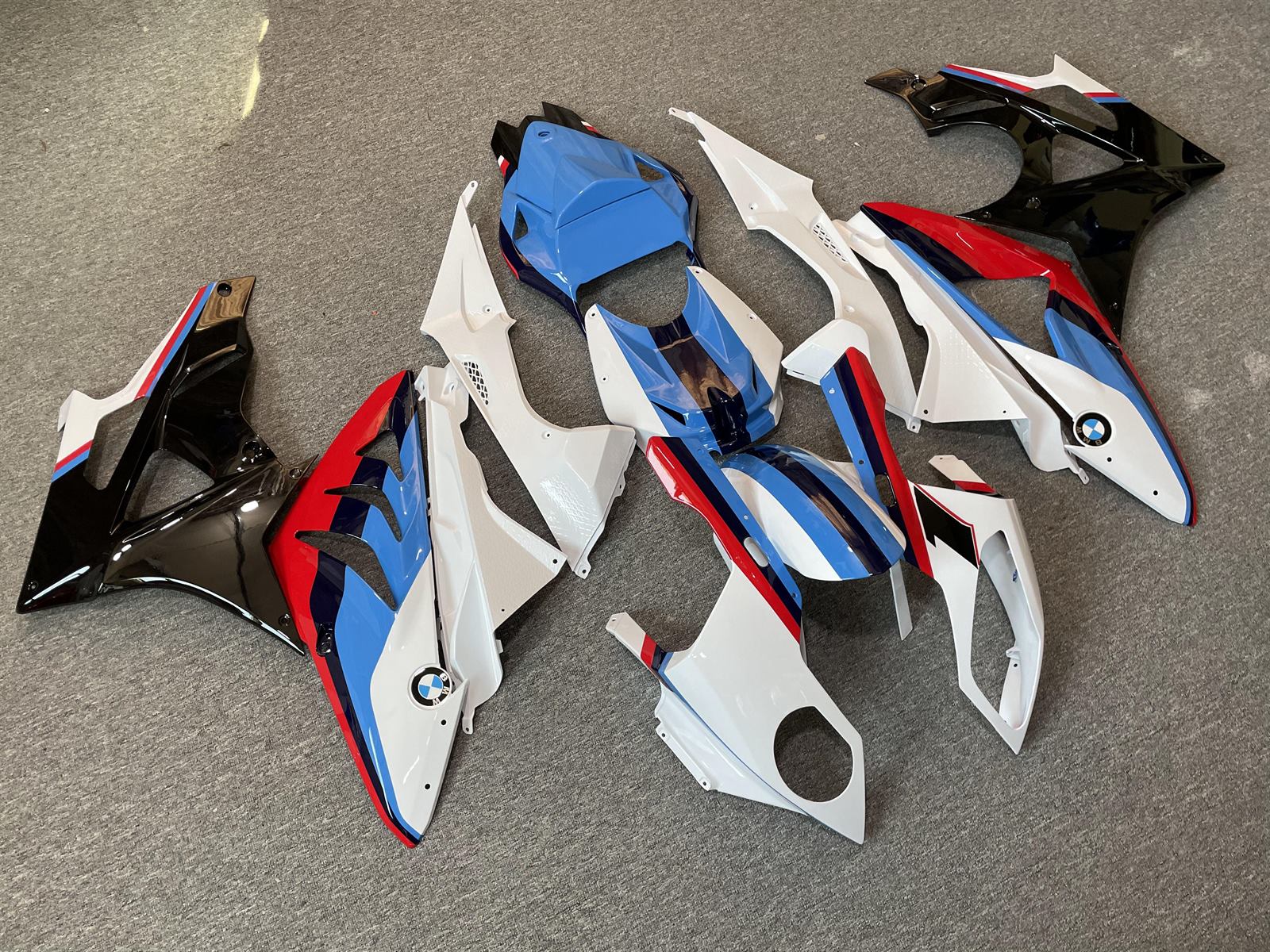 BMW S1000RR 09-14 Fairing Kit - Motorsport White Red & Blue