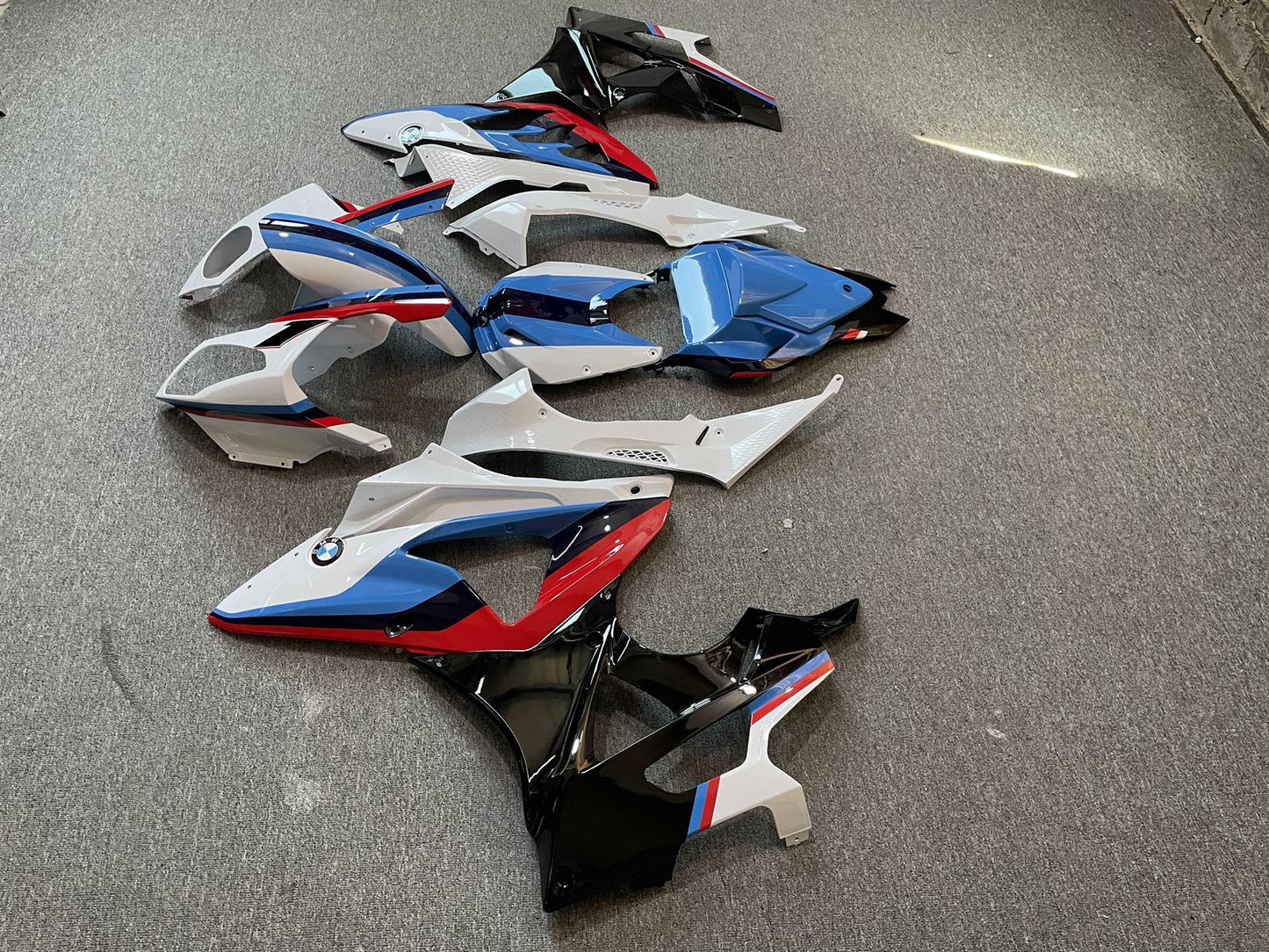 BMW S1000RR 09-14 Fairing Kit - Motorsport White Red & Blue