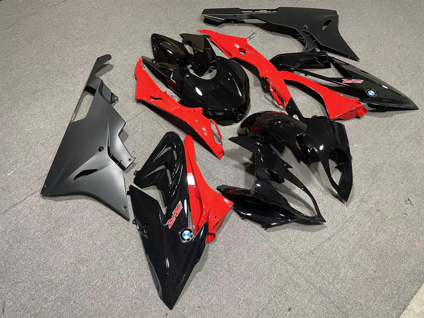 BMW S1000RR 2015-16 Fairing Kit - Black & Red