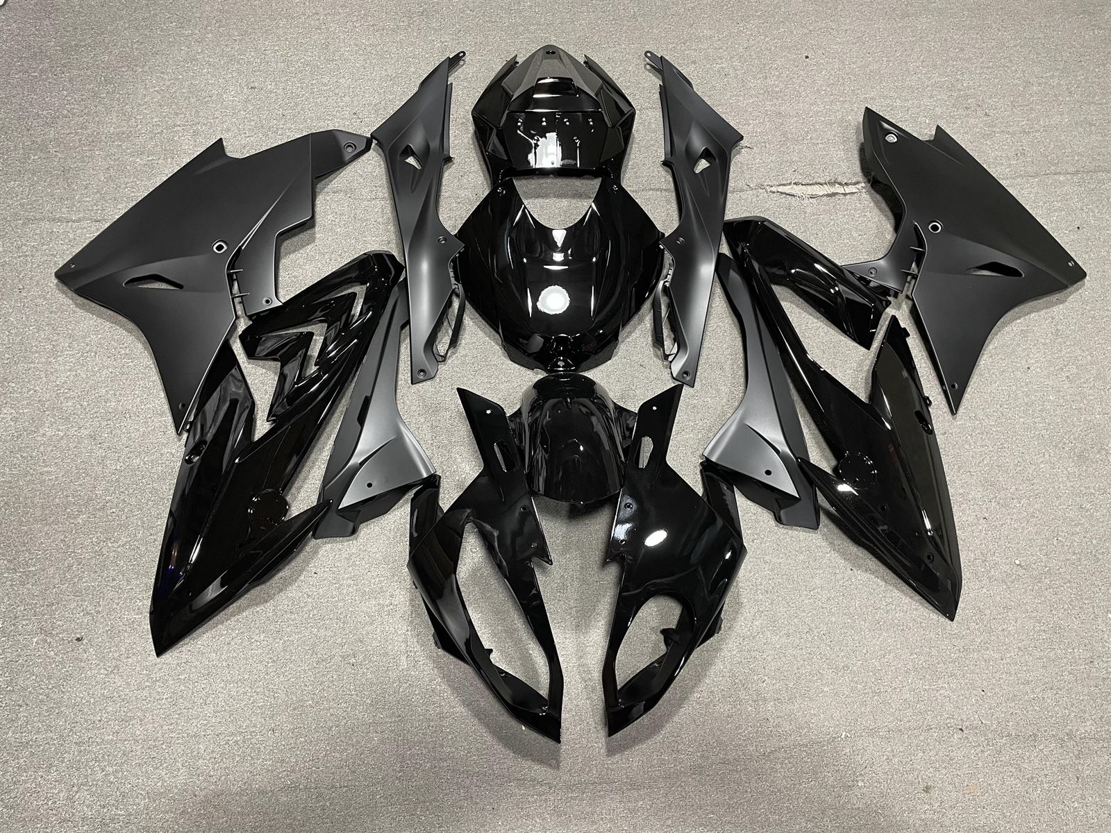 BMW S1000RR 2017-18 Fairing Kit - Matte Black & Grey