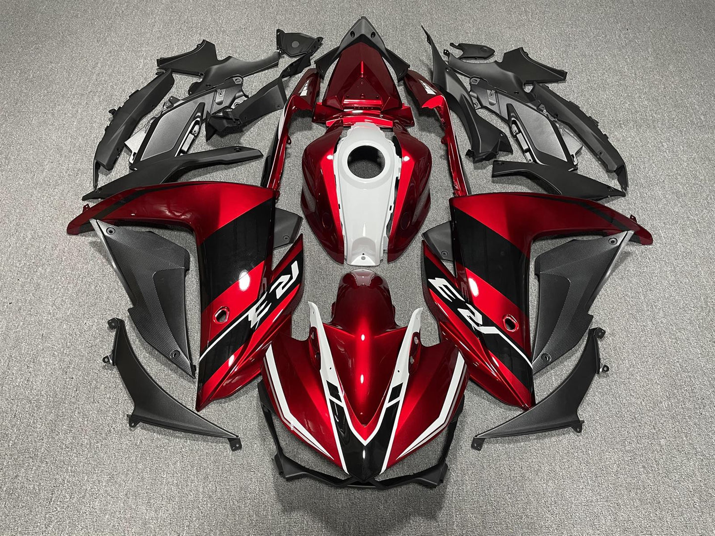 YAMAHA Y-R25 R3 14-18 Fairing Kit - Candy Red & Black