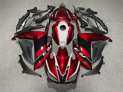 YAMAHA Y-R25 R3 14-18 Fairing Kit - Candy Red & Black