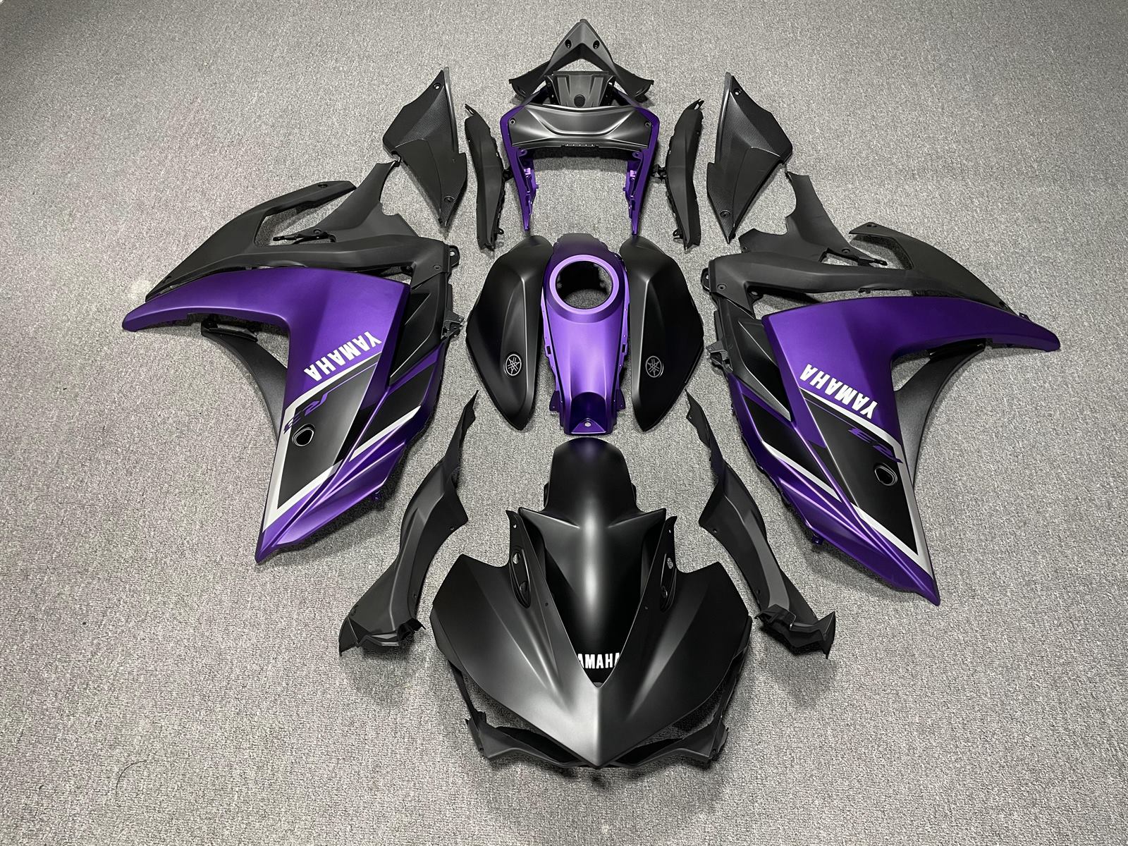 YAMAHA Y-R25 R3 14-18 Fairing Kit - Purple & Matte Black