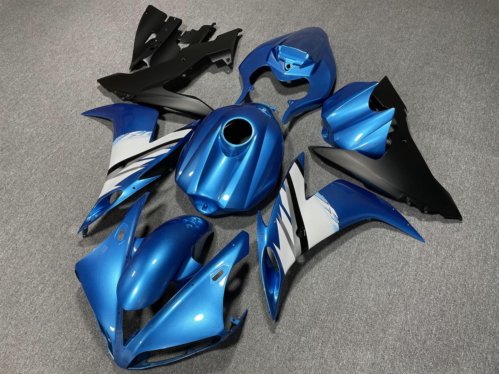 YAMAHA YZF R1 04-06 Fairing Kit - Blue & Black Race