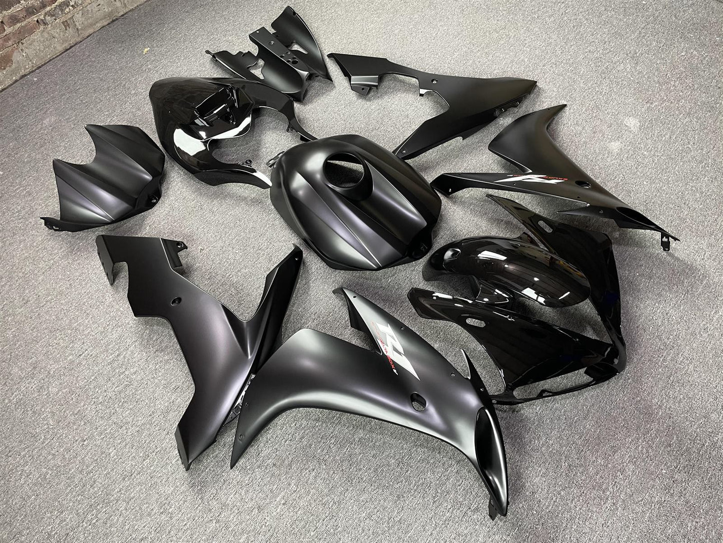 YAMAHA YZF R1 04-06 Fairing Kit - Matte Black