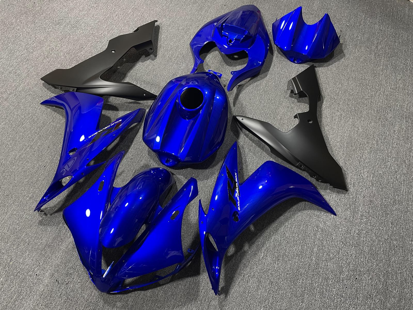 YAMAHA YZF R1 04-06 Fairing Kit - Blue & Black