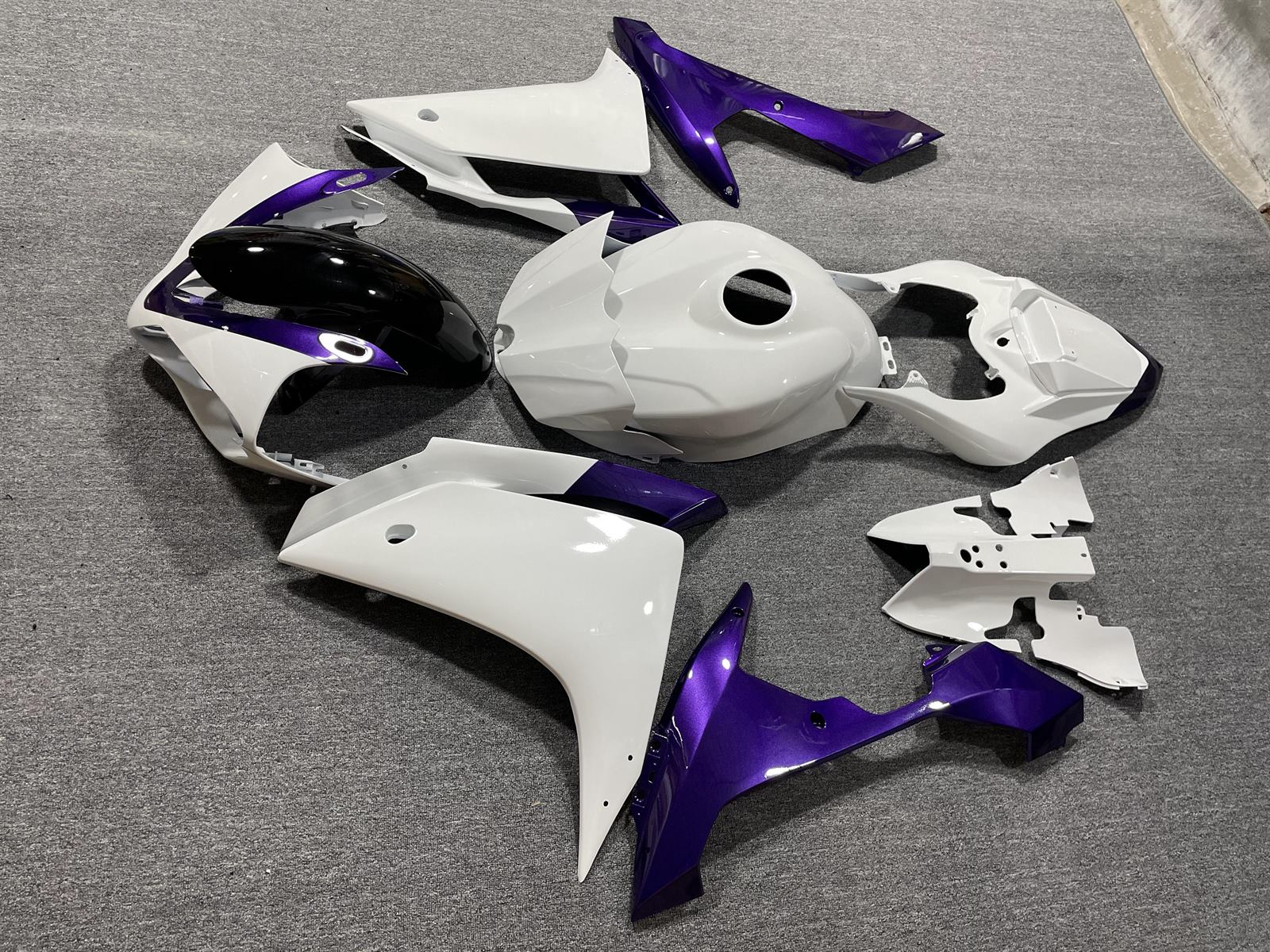 YAMAHA YZF R1 07-08 Fairing Kit - White Purple & Black