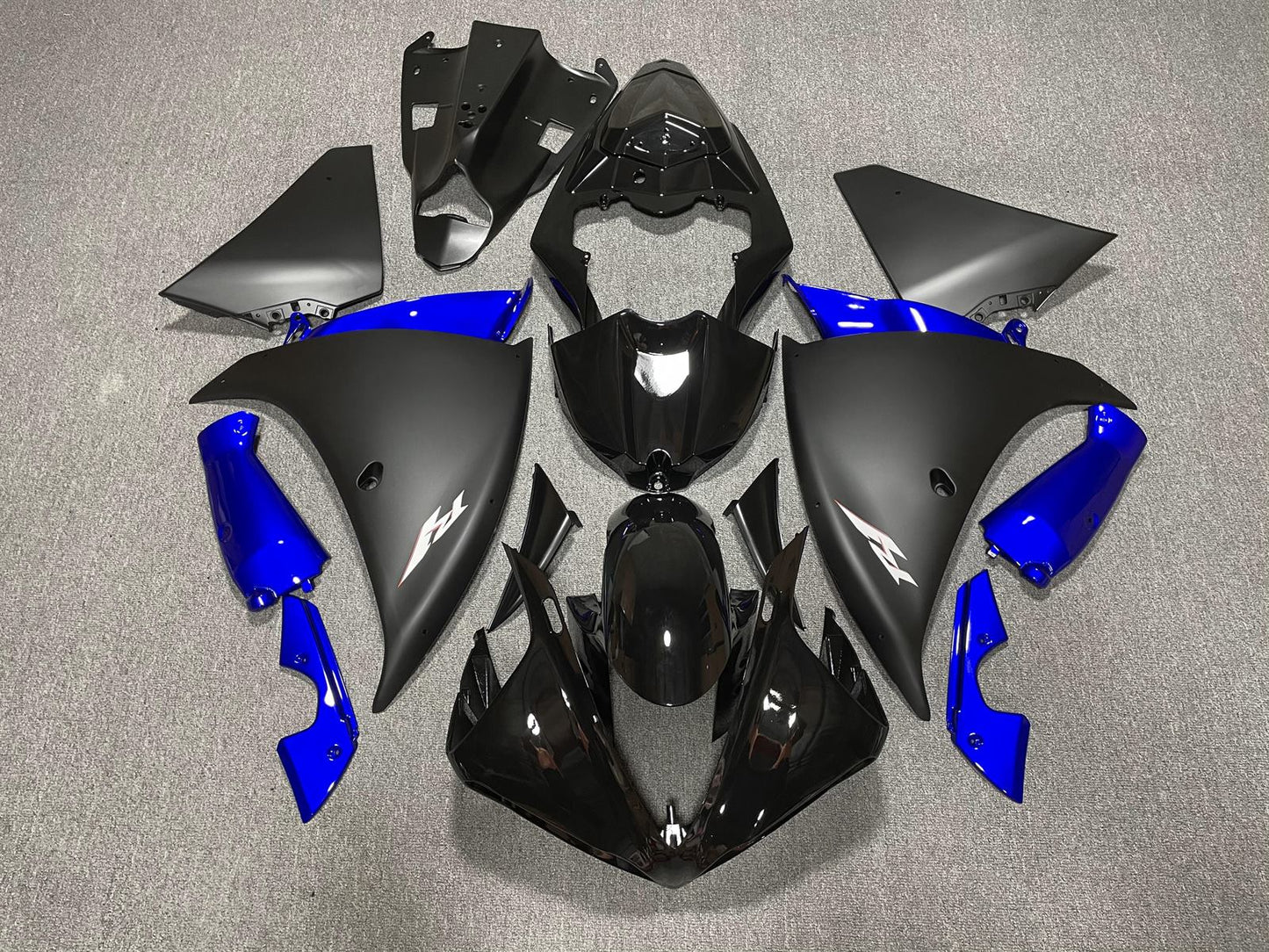 YAMAHA YZF R1 09-11 Fairing Kit - Black & Blue