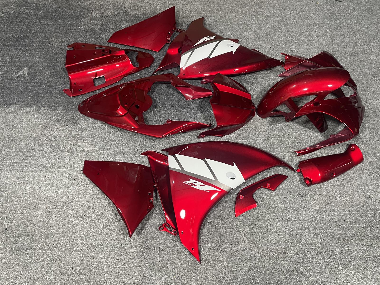 YAMAHA YZF R1 12-14 Fairing Kit - Candy Red & White