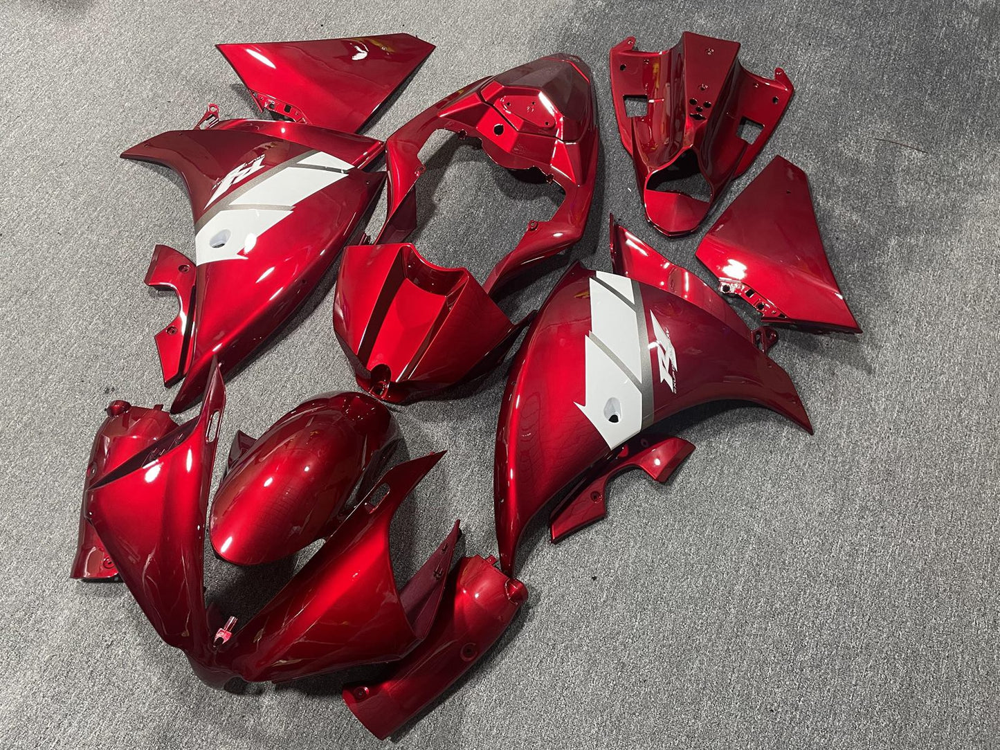 YAMAHA YZF R1 12-14 Fairing Kit - Candy Red & White