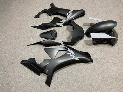 YAMAHA YZF R1 15-19 Fairing Kit - Matte Black & White