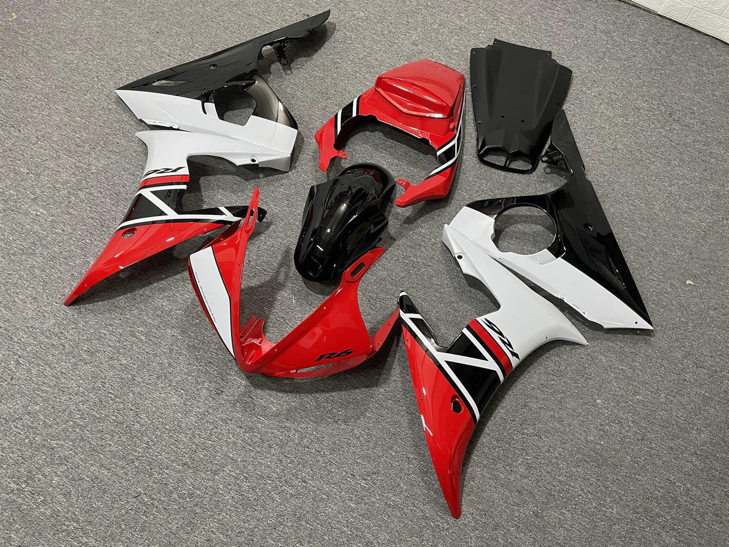 YAMAHA YZF R6 03-04 Fairing Kit - Red White & Black Race