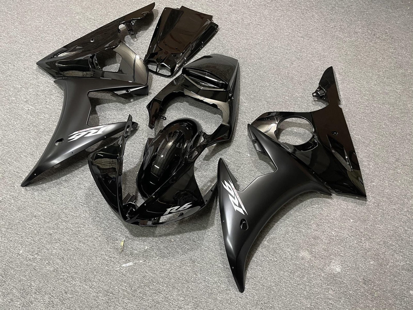 YAMAHA YZF R6 03-04 Fairing Kit - Gloss Black