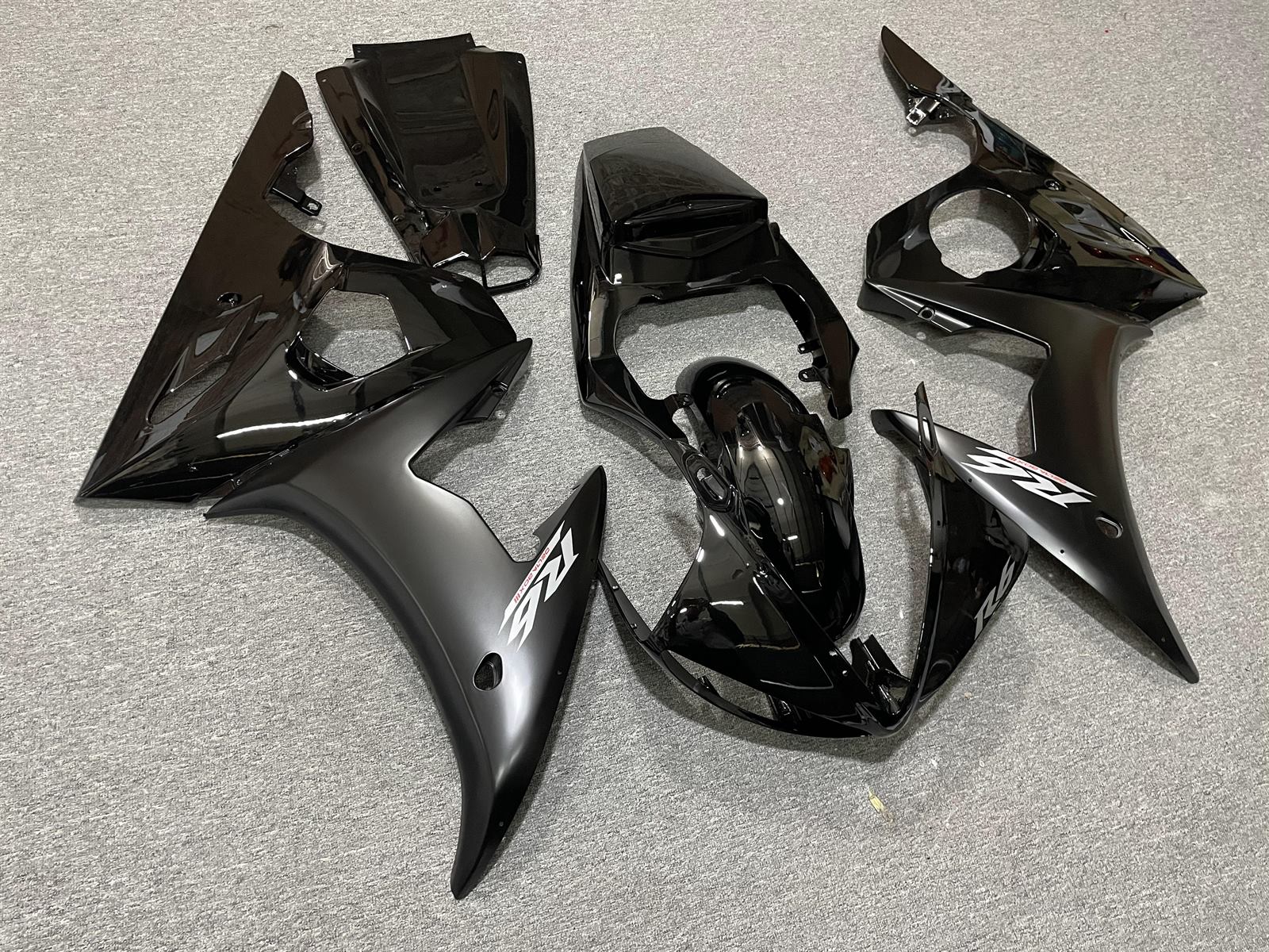 YAMAHA YZF R6 03-04 Fairing Kit - Gloss Black