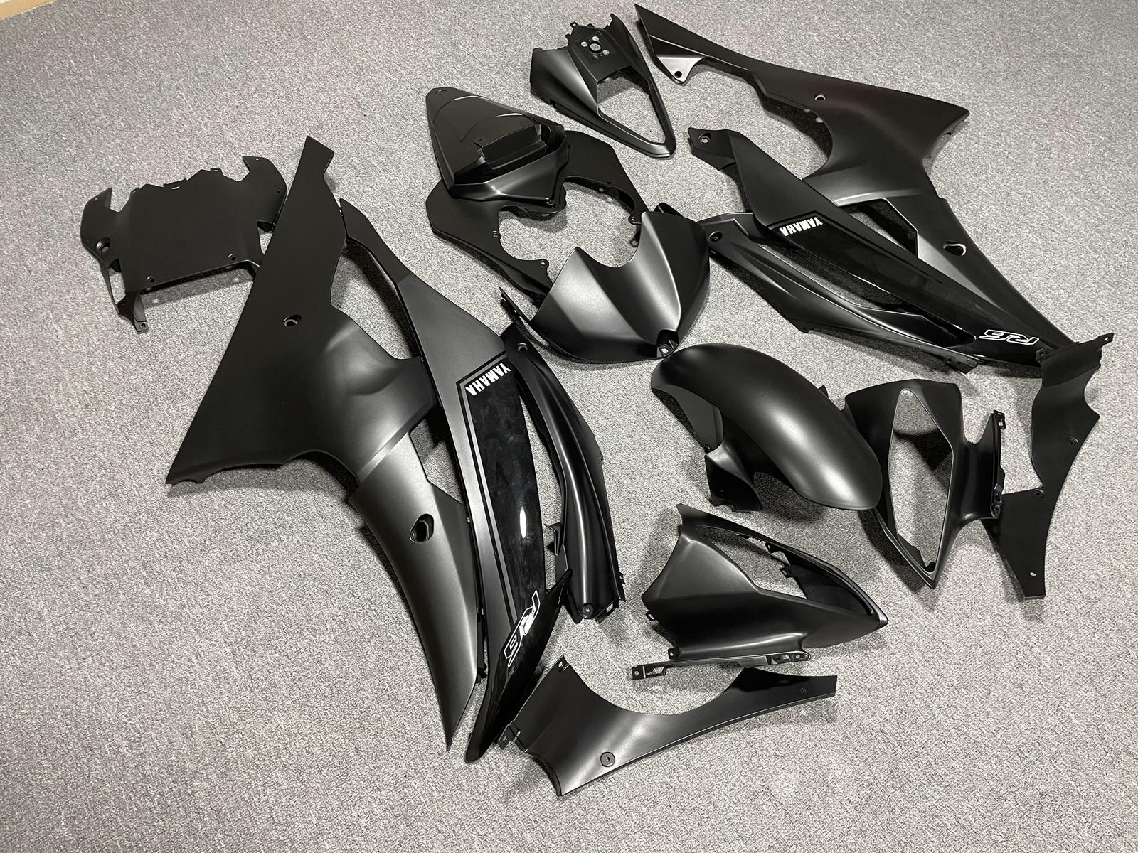 YAMAHA YZF R6 08-16 Fairing Kit - Matte Black
