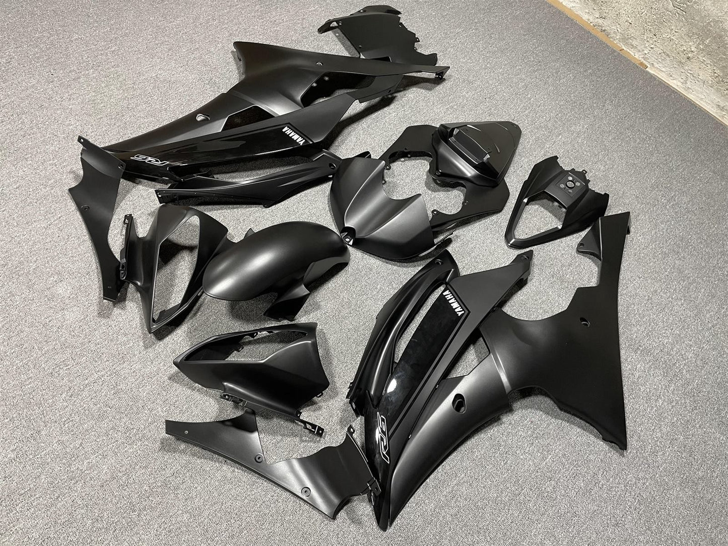 YAMAHA YZF R6 08-16 Fairing Kit - Matte Black