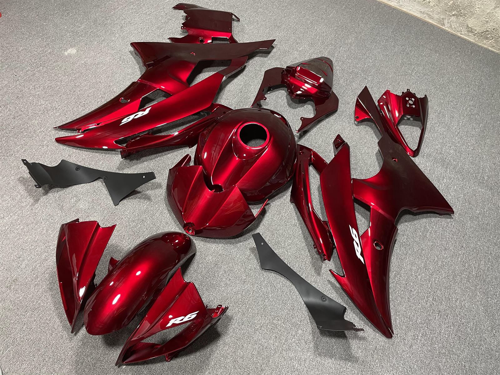 YAMAHA YZF R6 08-16 Fairing Kit - Candy Red & Black