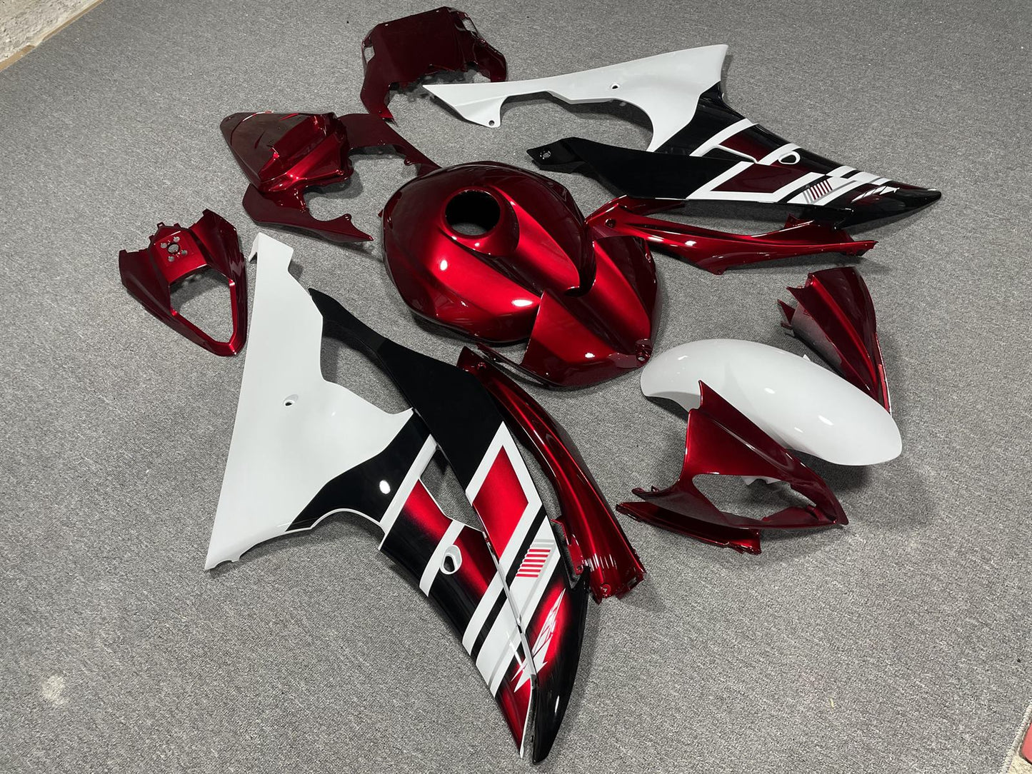 YAMAHA YZF R6 08-16 Fairing Kit - Candy Red White & Black