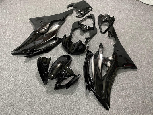 YAMAHA YZF R6 08-16 Fairing Kit - Gloss Black